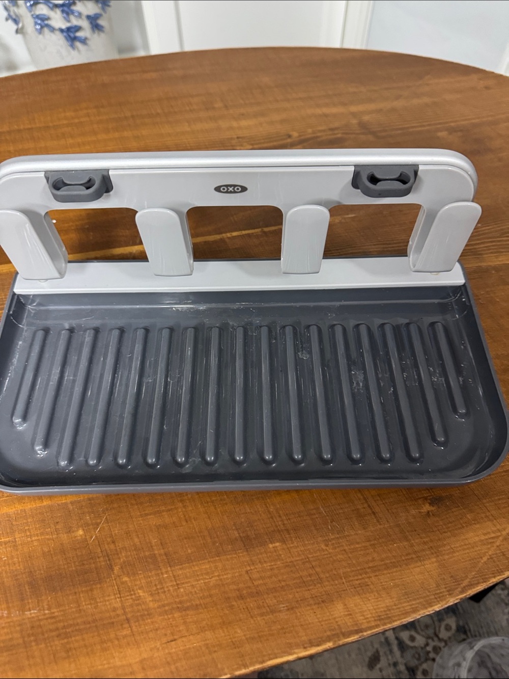 OXO Gray Water Bottle Drying Rack with Dark Gray Drip Tray